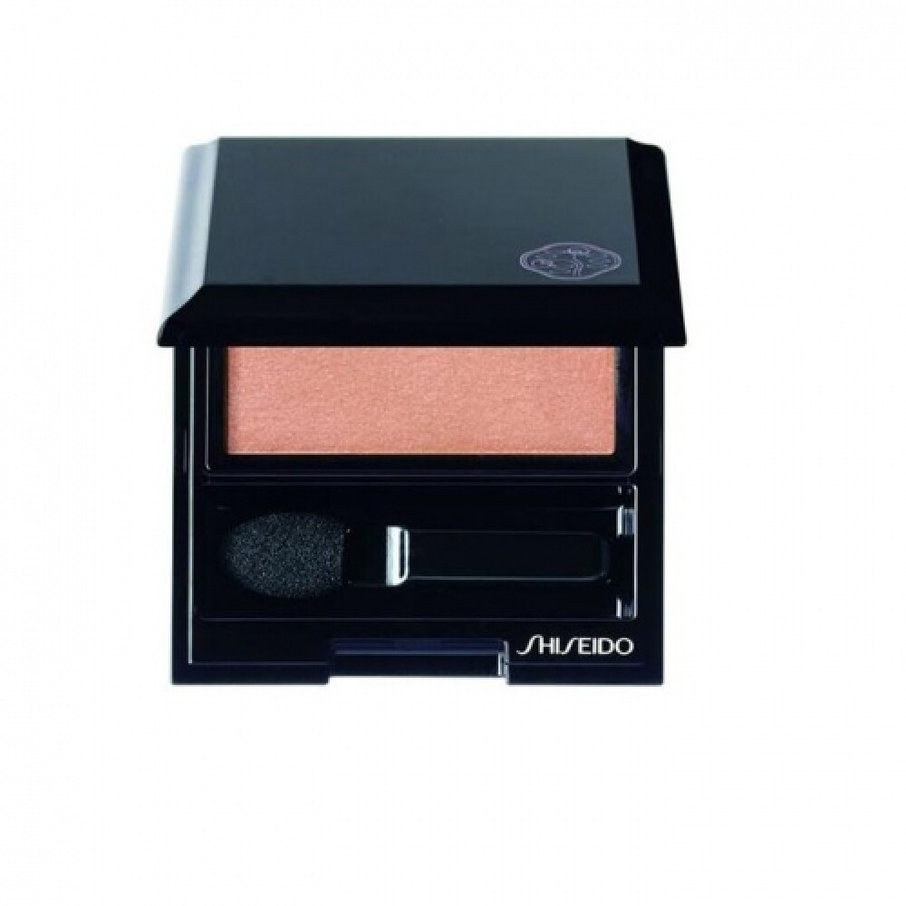 Shiseido Luminizing Satin szemhéjpúder, BE202 Caramel Nude, 2 g
